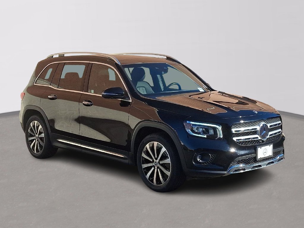 Certified Used 2023  Mercedes-Benz GLB 250 image 3