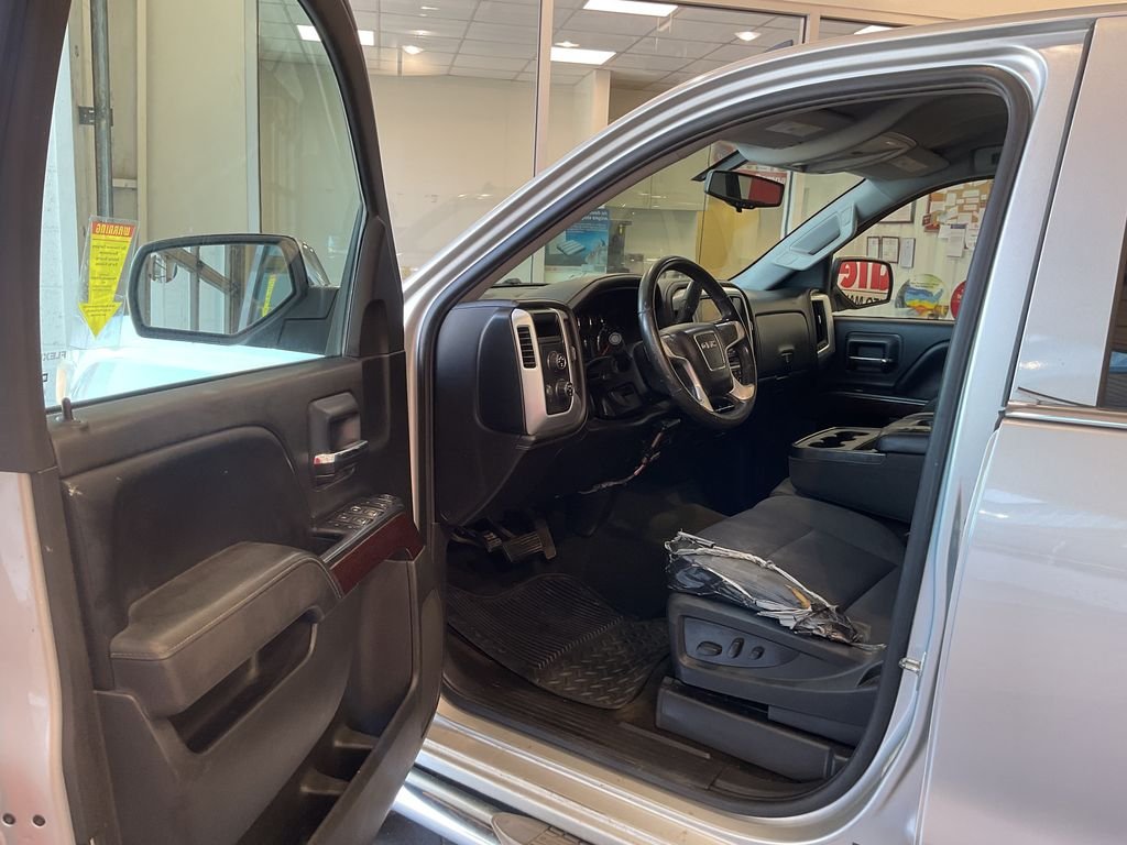 Used 2014 Silver GMC SLE image 12
