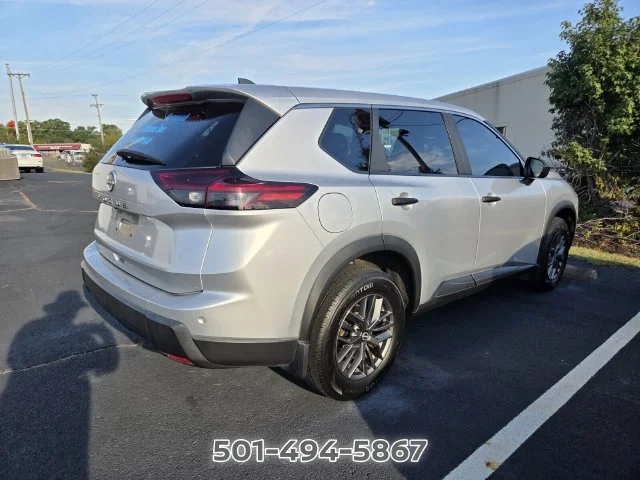Used 2024 Silver Nissan S image 11