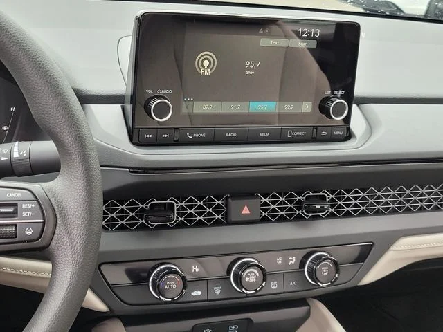 2025 Honda Accord LX - Photo 13