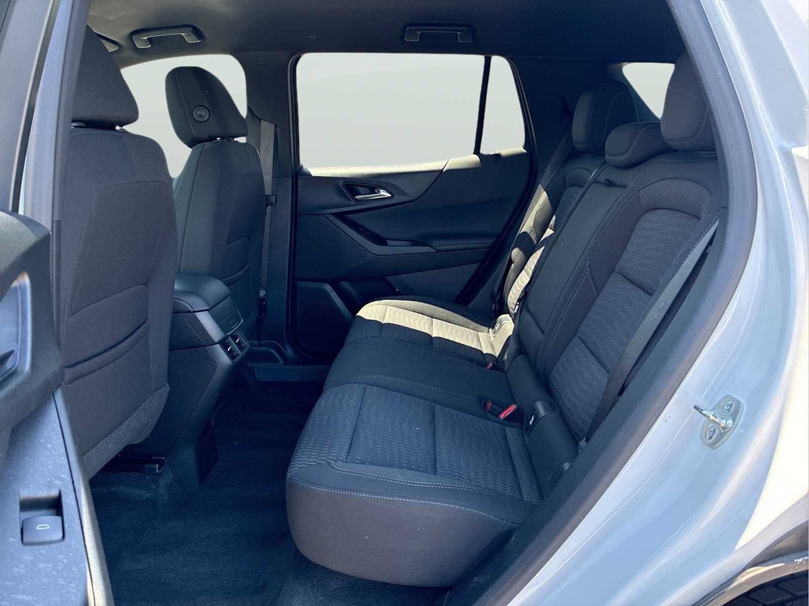 2025 Chevrolet Equinox LT - Photo 27