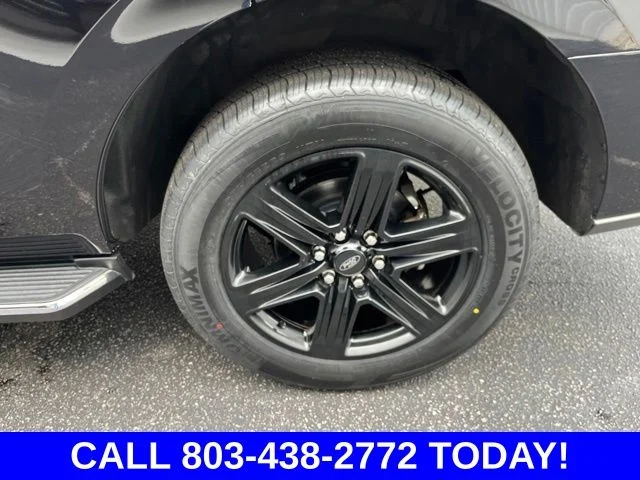 Used 2021 Black Ford XLT image 37