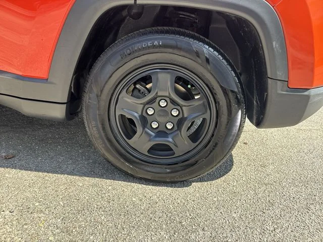 Used 2019 Orange Jeep Sport image 31