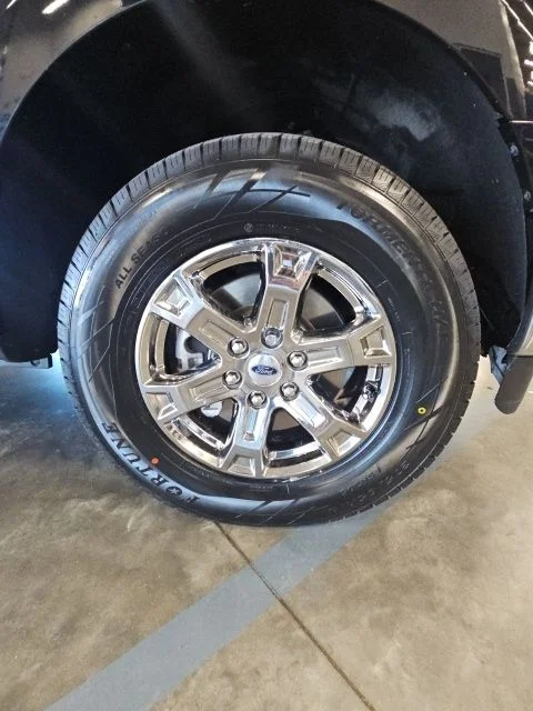 Used 2023 Black Ford XLT image 43