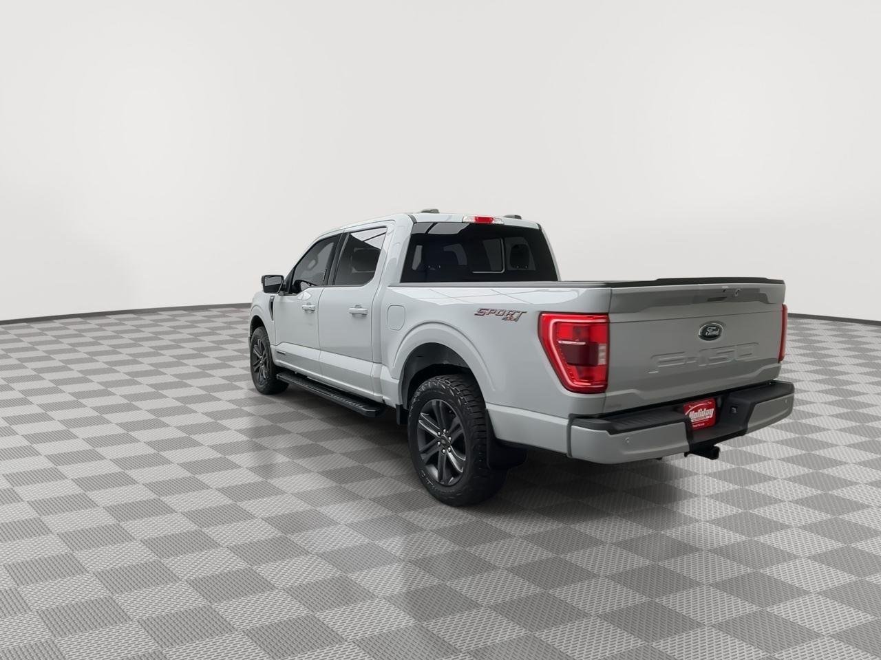 Used 2023 Avalanche Gray Ford XLT image 42