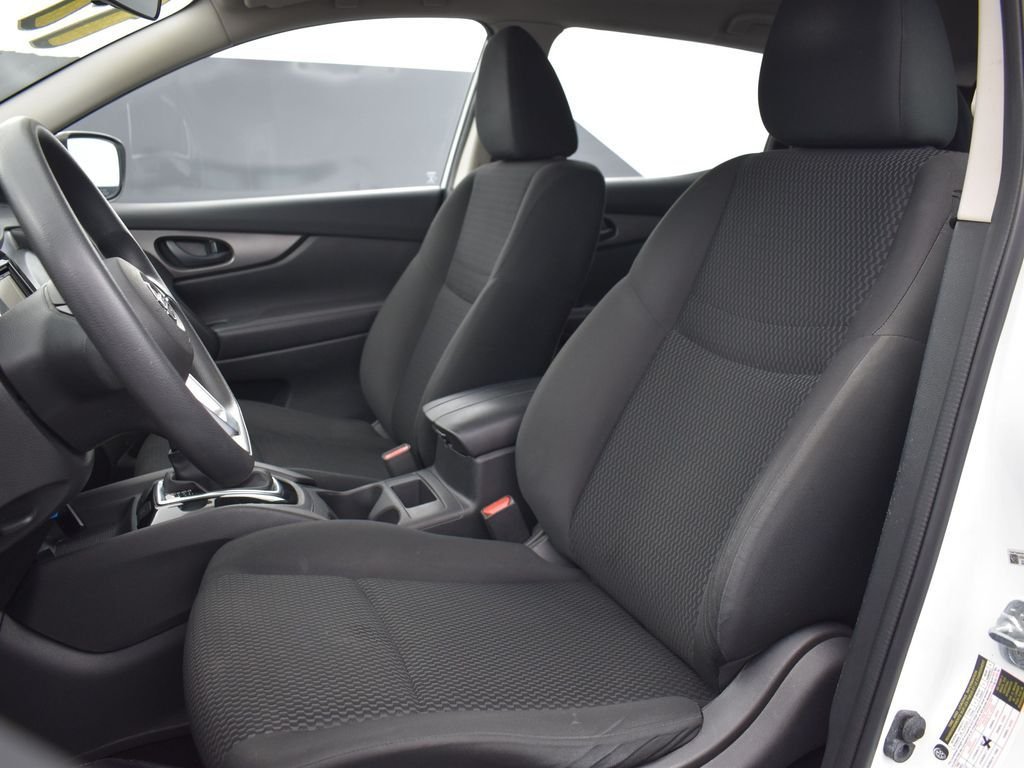 2017 NISSAN ROGUE SPORT - Image 11