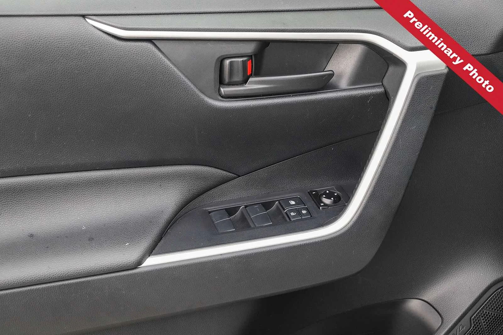 Used 2019 Super White Toyota LE image 14