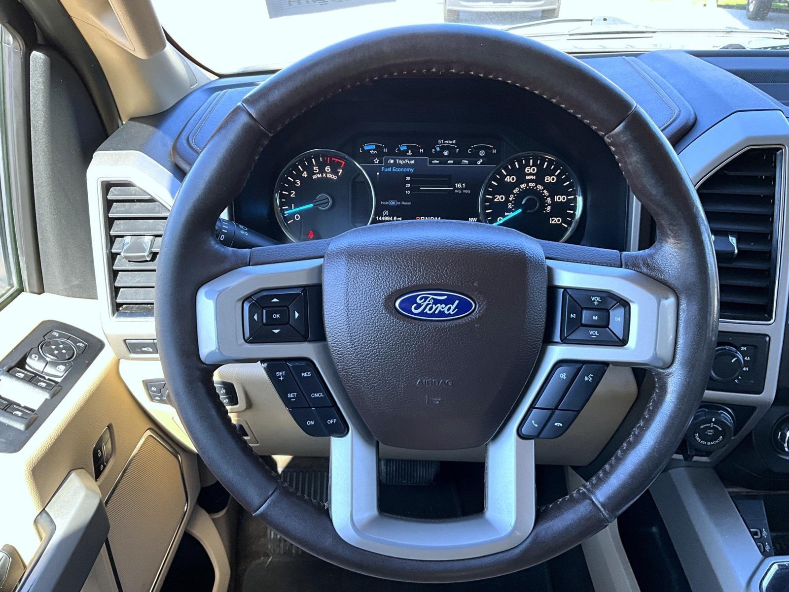 Used 2018 White Ford Lariat image 12