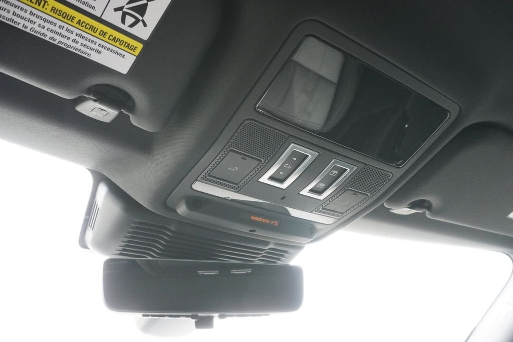 New 2026 Fuji White Land Rover Hoxton Edition image 16