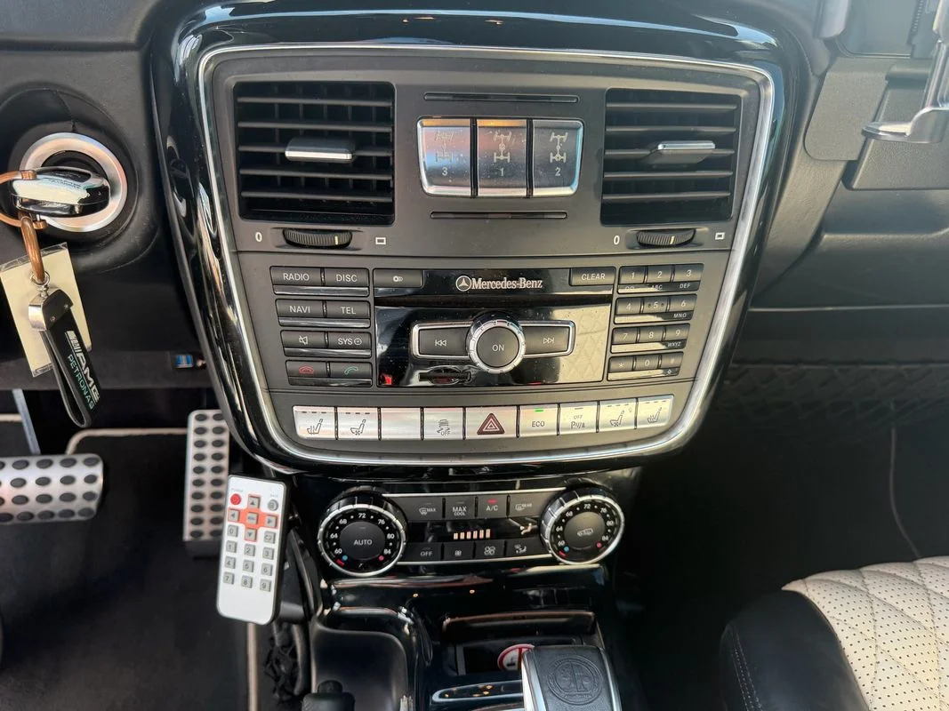 Used 2013 White Mercedes-Benz G 63 AMG® image 28