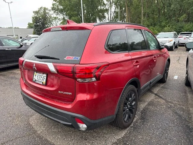 Used 2018 Mitsubishi Outlander LE with VIN JA4AD3A34JZ030855 for sale in White Bear Lake, Minnesota