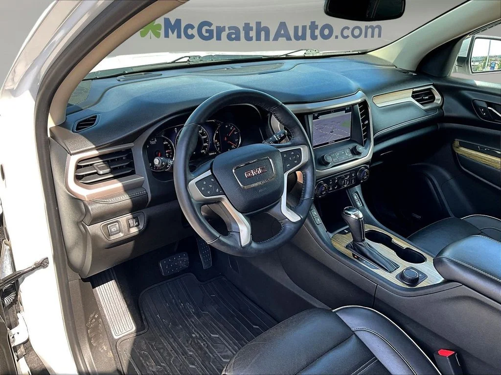 Used 2017 White GMC Denali image 21