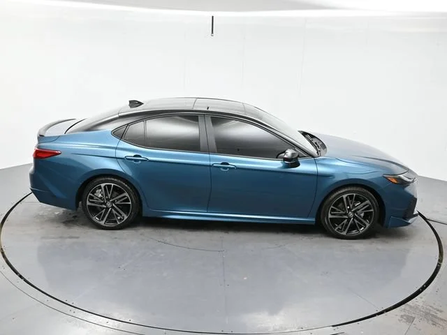Used 2025 Ocean Gem/midnight Black Metallic Toyota LE image 39