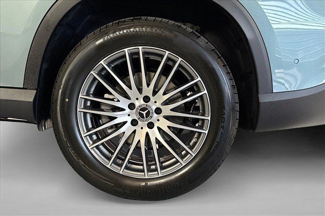 New 2026 Verde Silver Metallic Mercedes-Benz GLC 300 image 59