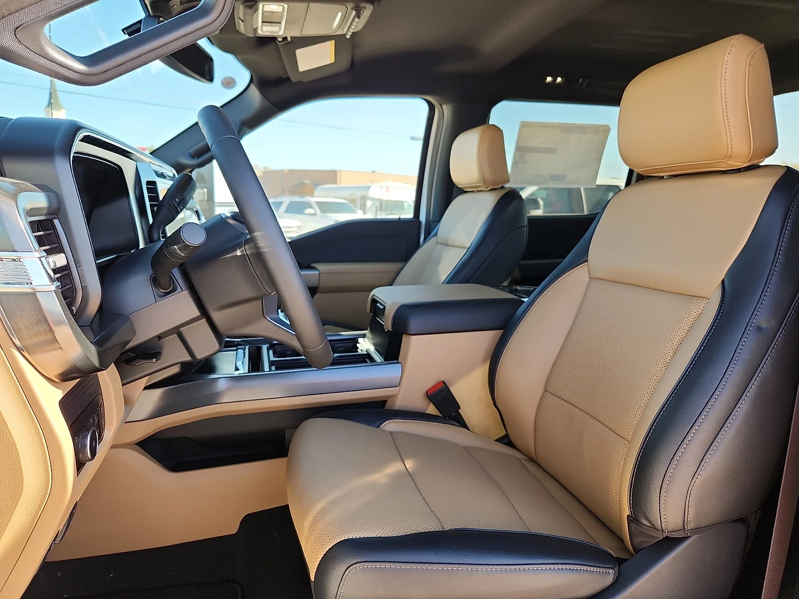 New 2026 Oxford White Ford Lariat image 17