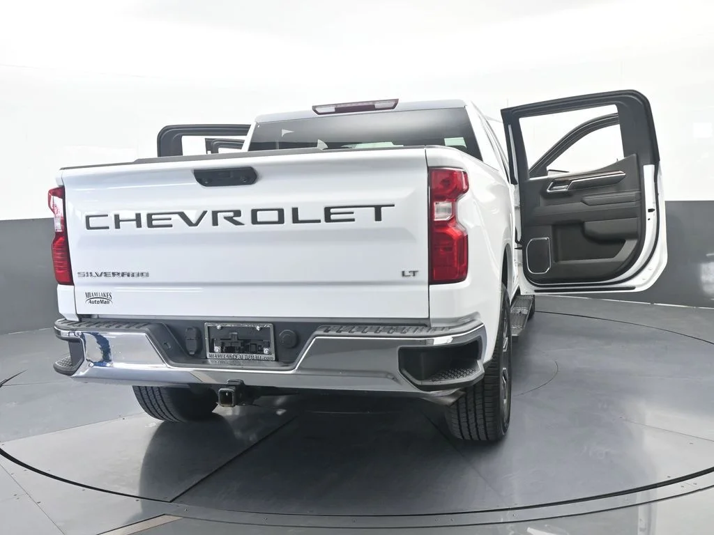 Used 2022 Summit White Chevrolet LT image 74