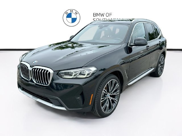 Used 2023 Black BMW sDrive30i image 3