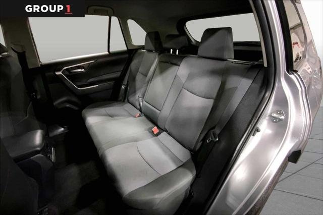 Certified Used 2025 SILVER SKY METALLIC Toyota  image 21