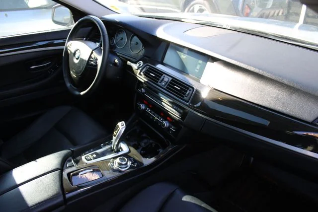 Used 2012 Silver BMW 528i xDrive image 18