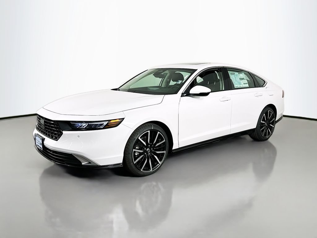 New 2026 Platinum White Pearl Honda Touring image 3