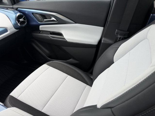 2026 Chevrolet Equinox EV 2LT - Photo 18