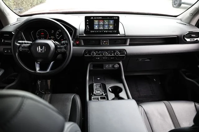 2025 Honda Pilot Touring - Photo 28