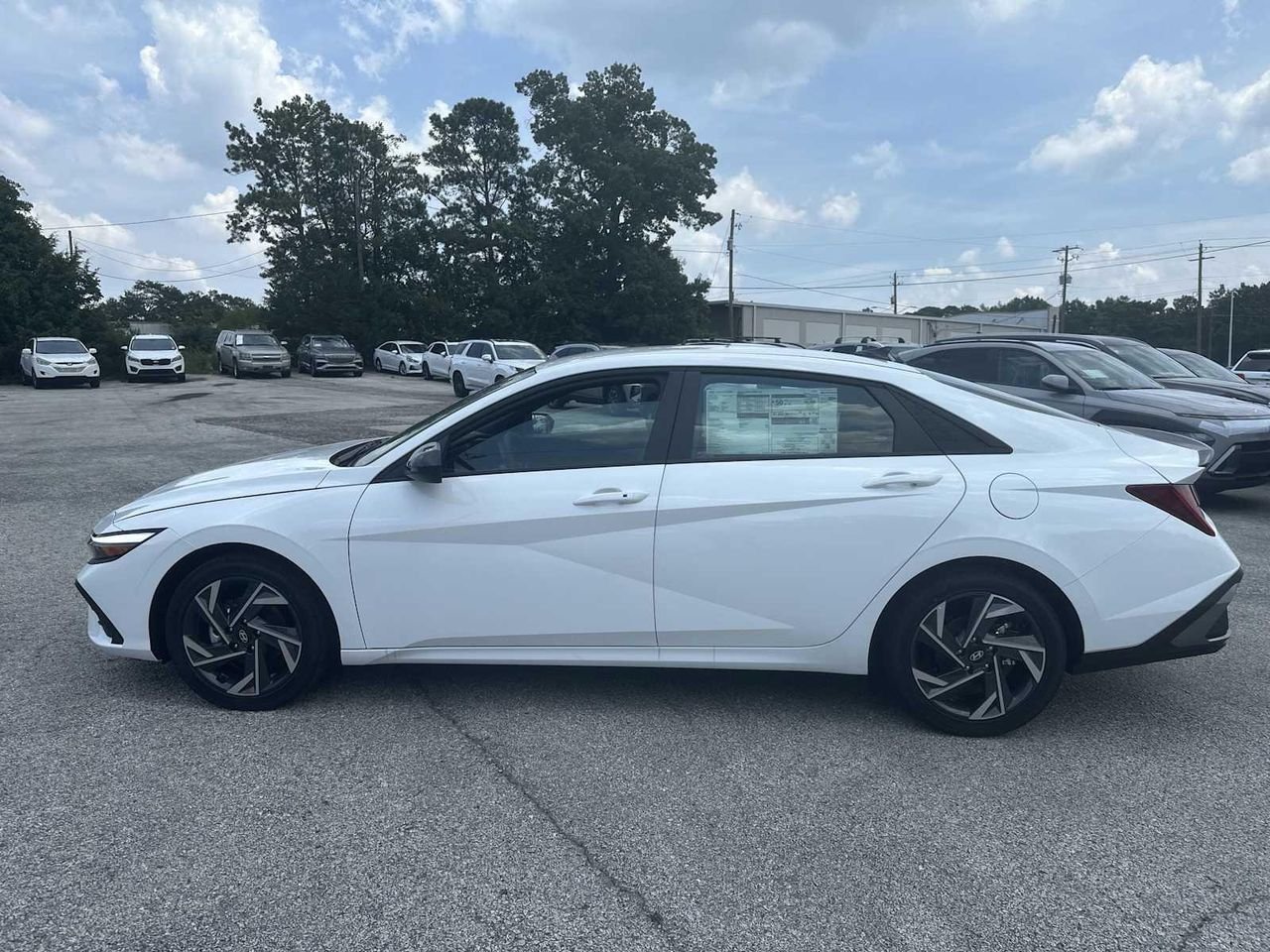 2025 Hyundai Elantra Blue - Photo 15