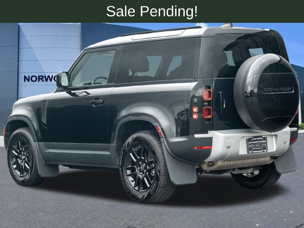 Used 2024 Santorini Black Metallic Land Rover S image 7