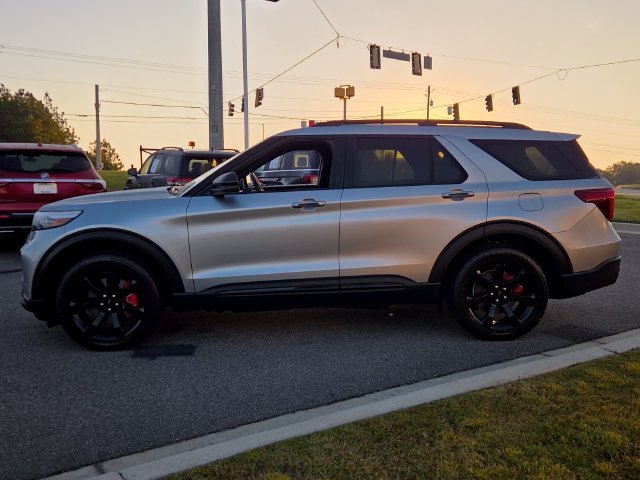 Used 2022 Silver Ford ST image 4