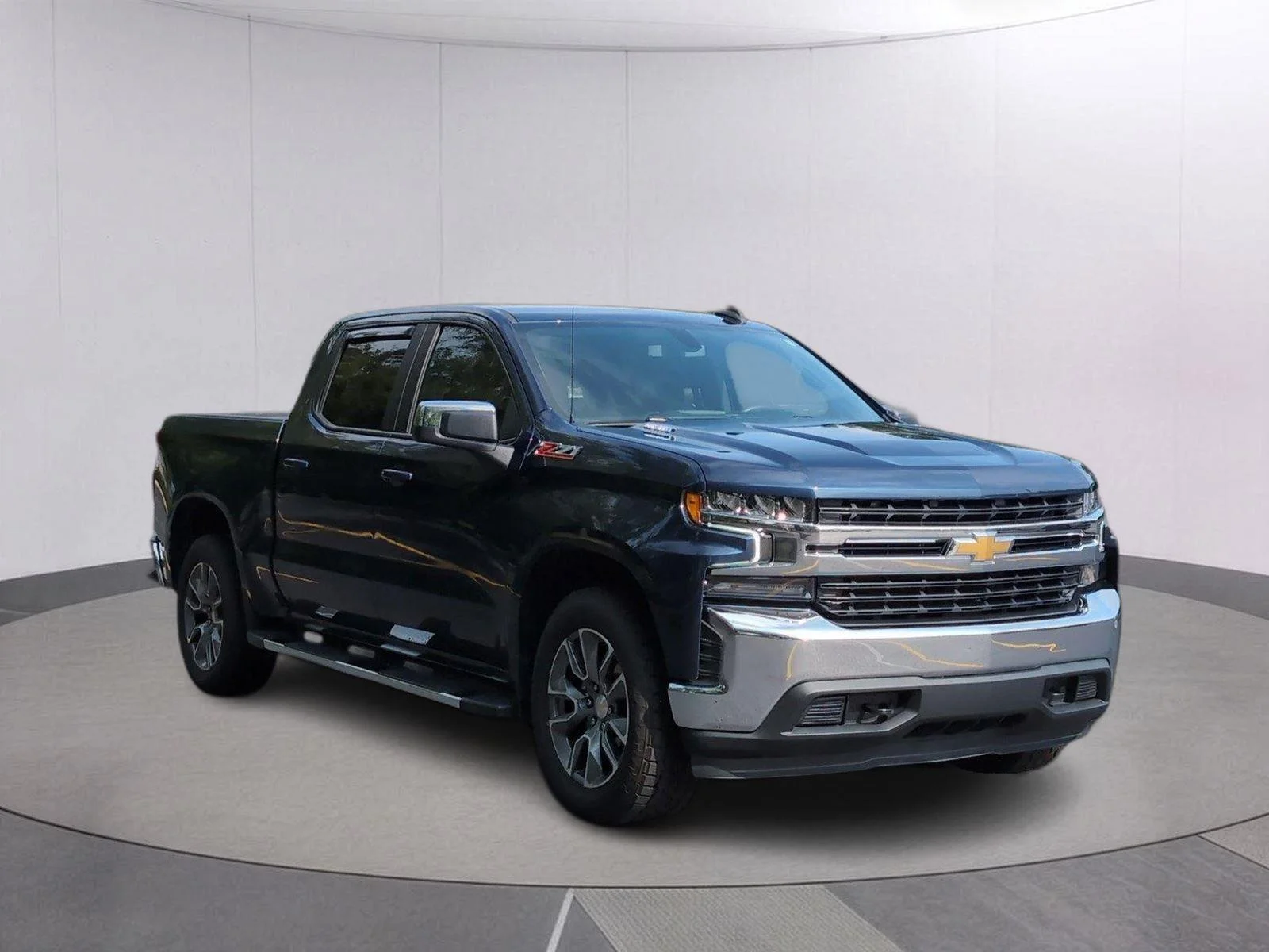 Used 2022 Northsky Blue Metallic Chevrolet LT image 8
