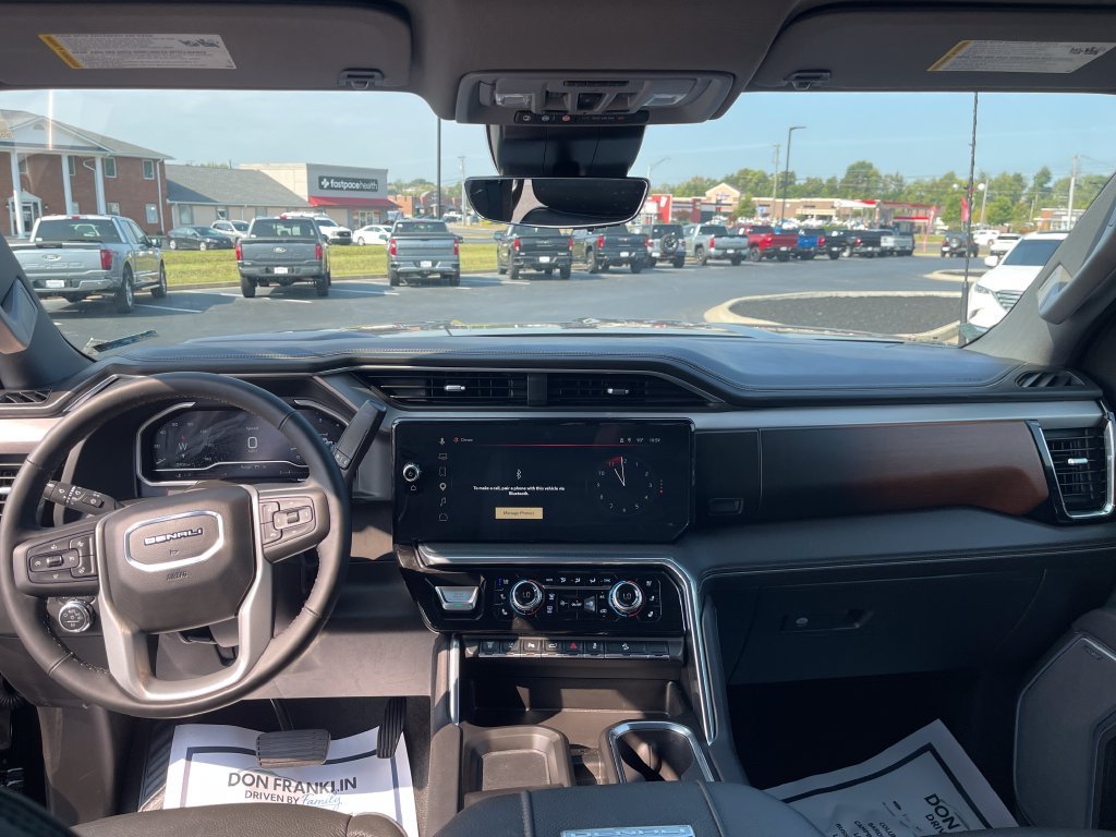 Used 2025 Black GMC Denali image 16
