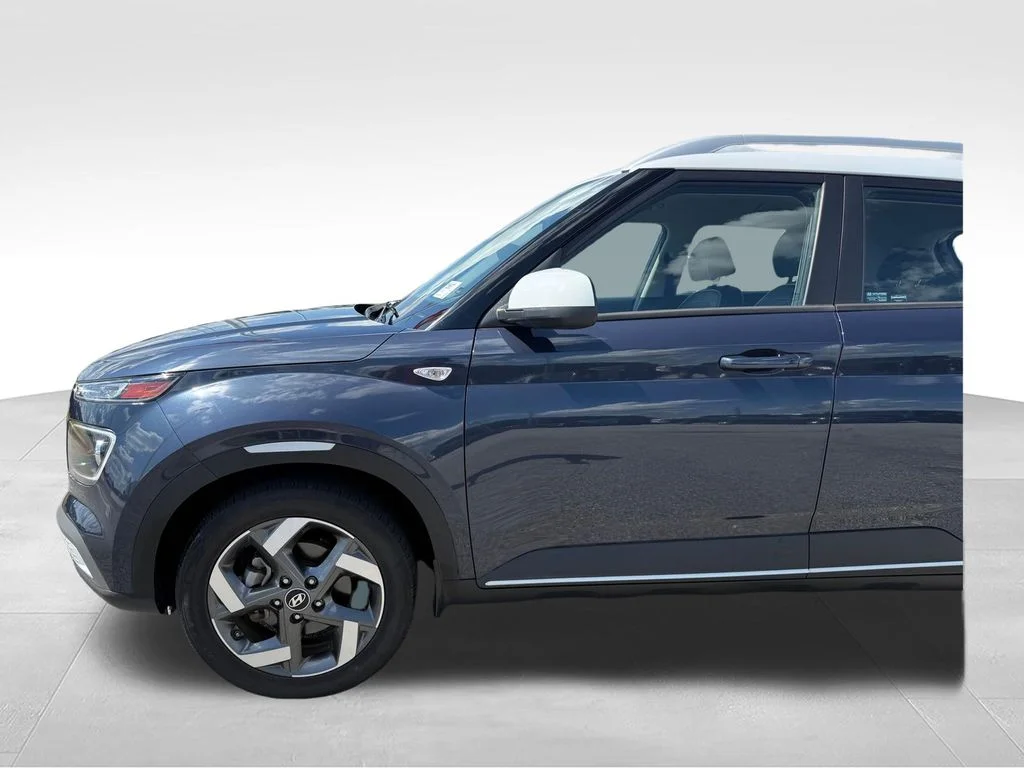 Used 2023 White Hyundai Limited image 23