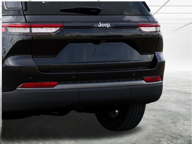 New 2026 Diamond Black Crystal Pearlcoat Jeep  image 14