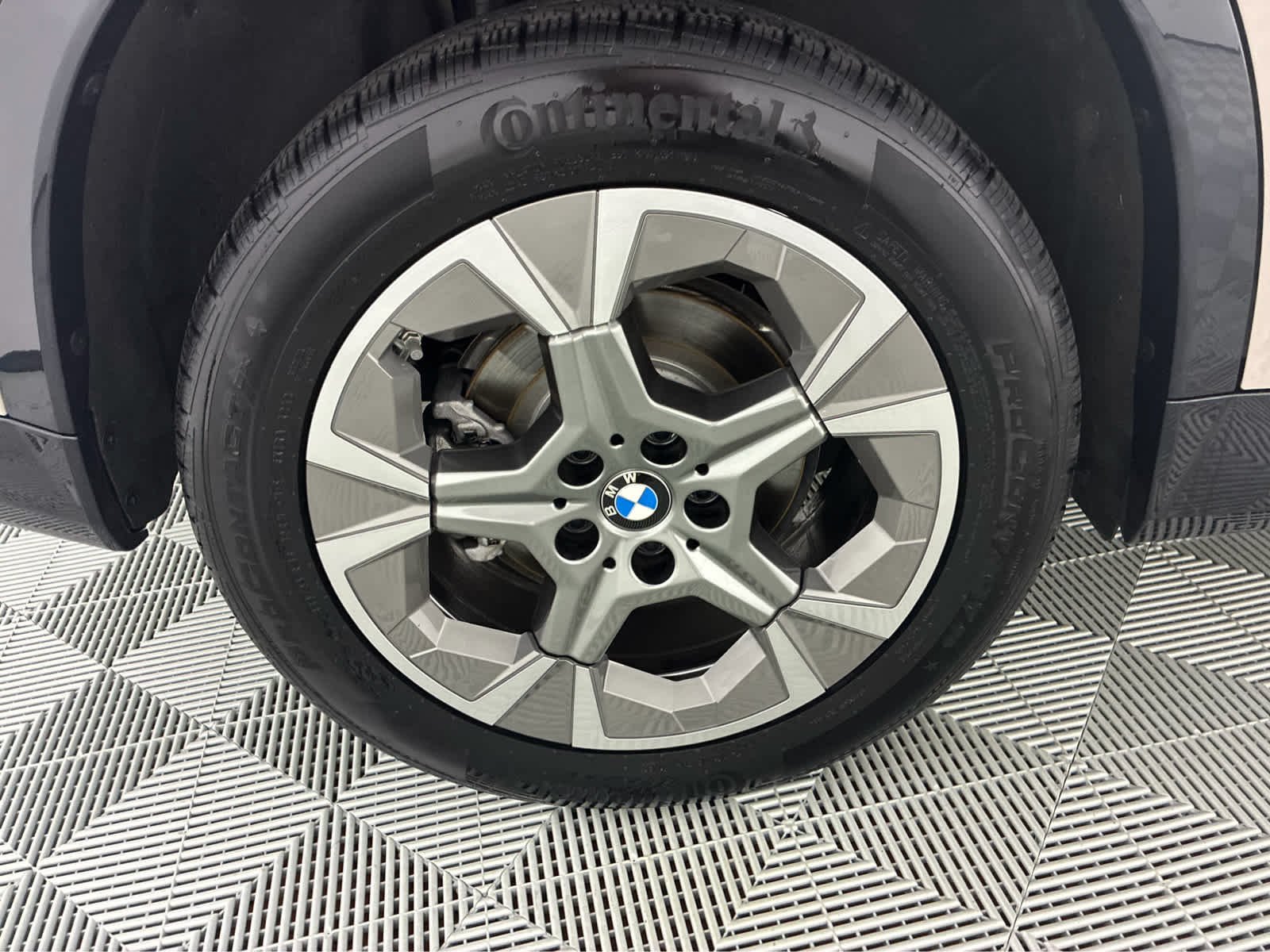 Used 2026 Dune Grey Metallic BMW xDrive28i image 12