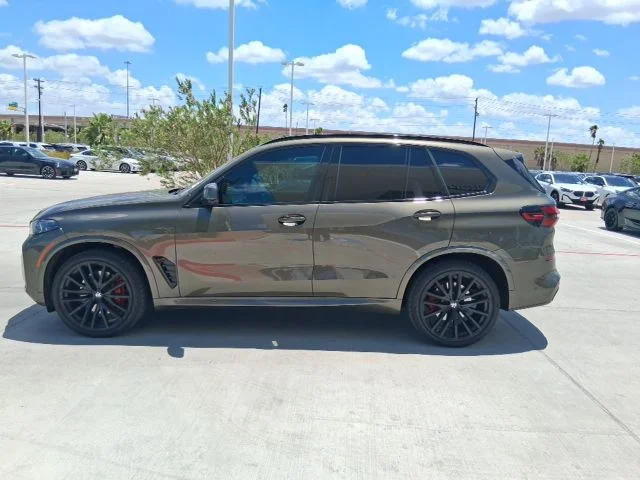 Used 2026 Green BMW sDrive40i image 3
