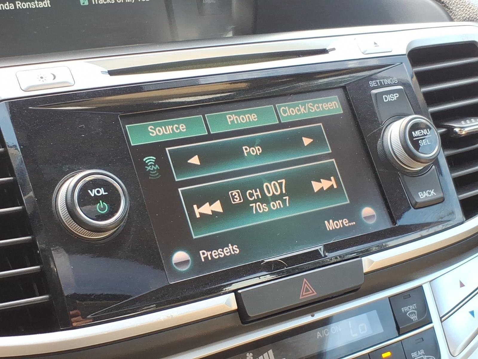 Used 2014 White Orchid Pearl Honda EXLV6 image 20