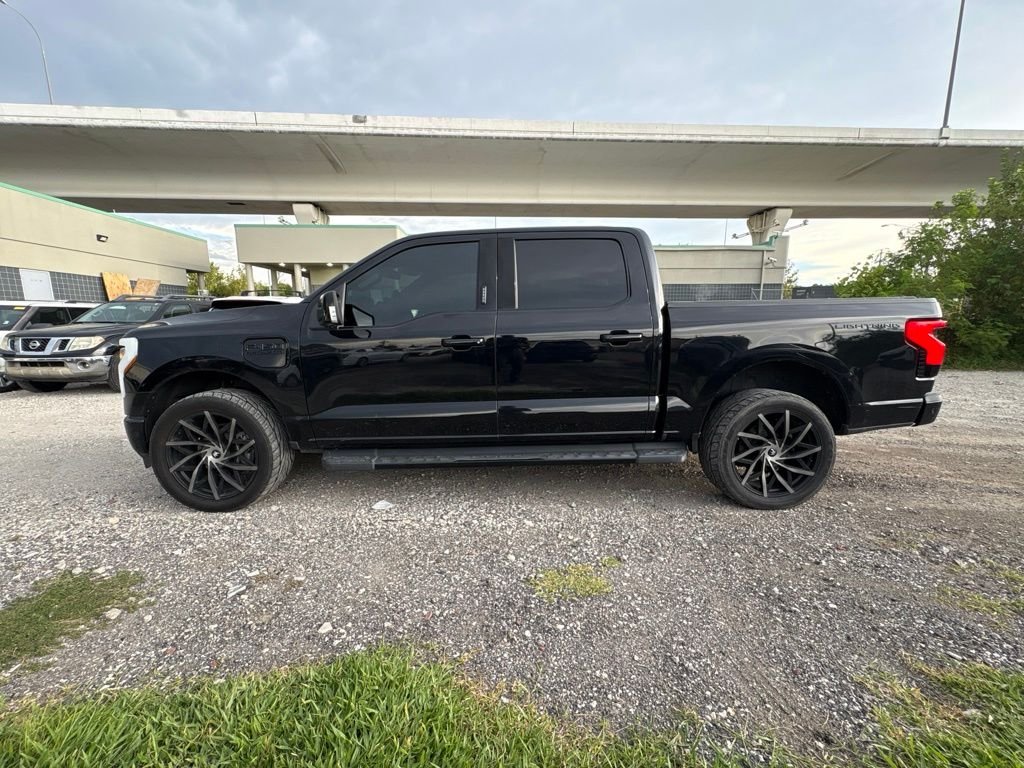 Used 2023 Black Ford Platinum image 6