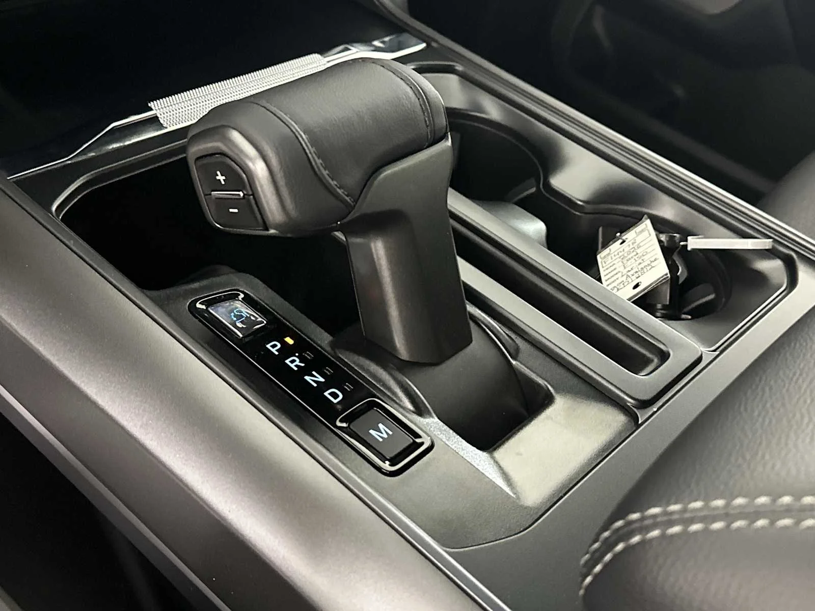 New 2026 Avalanche Gray Ford LARIAT image 36