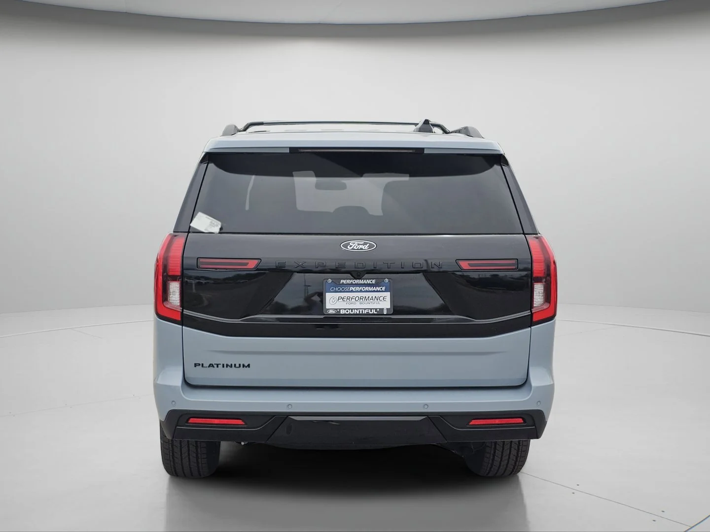 New 2026 Glacier Gray Metallic Tri-Coat Ford Platinum image 27