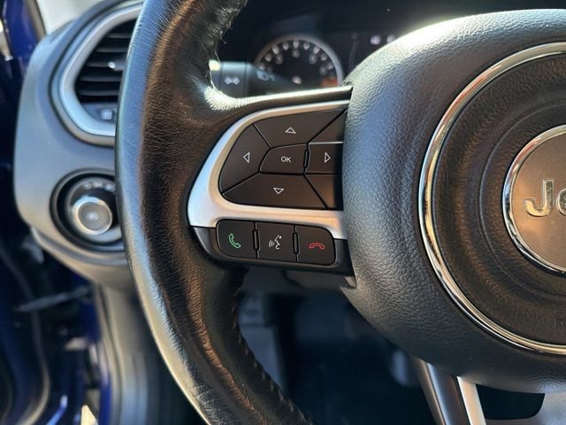 Used 2018 Blue Jeep Latitude image 23