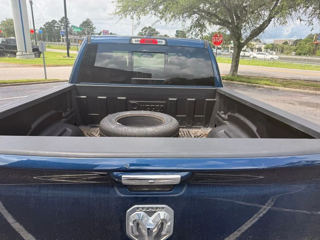 Used 2019 Blue Ram Big Horn/Lone Star image 12