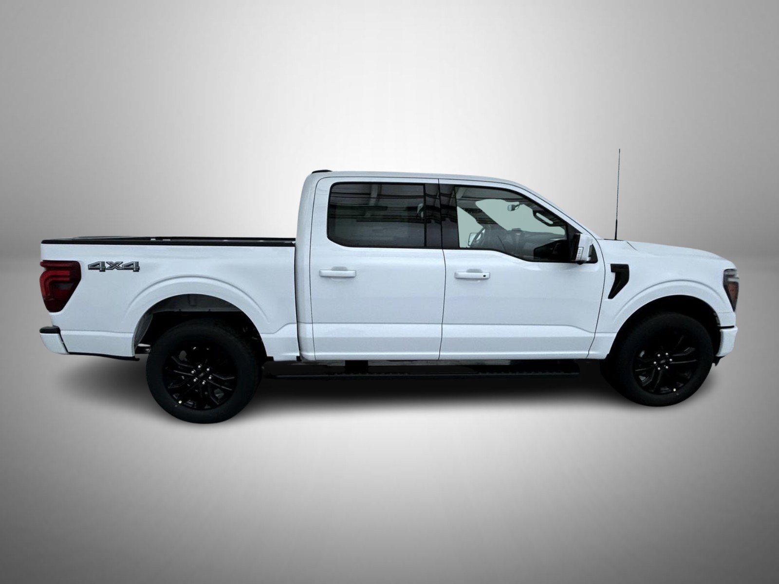 New 2026 Oxford White Ford Lariat image 4