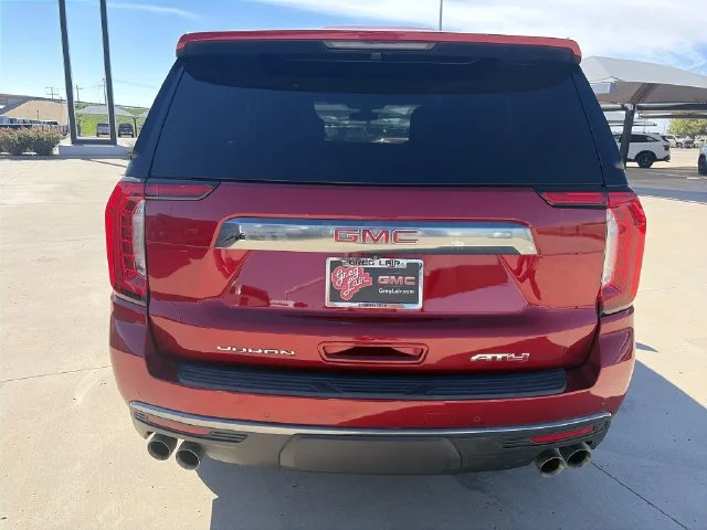 Used 2022 Red GMC AT4 image 5