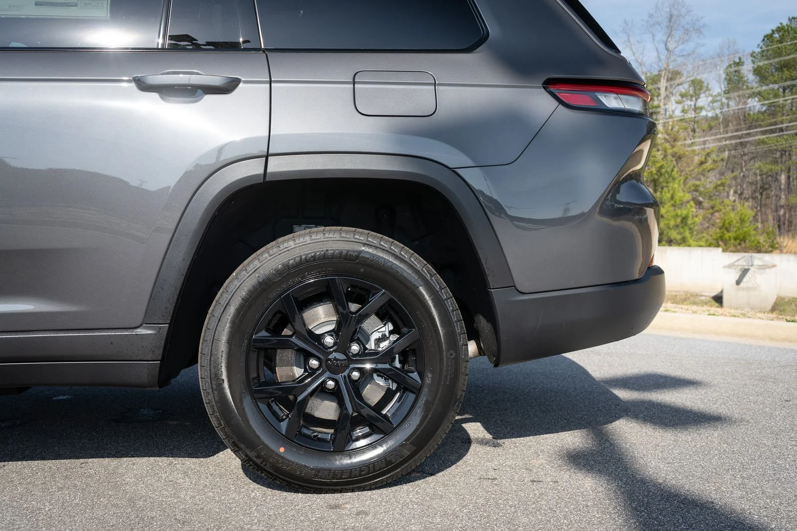 New 2026 Gray Jeep Altitude image 6