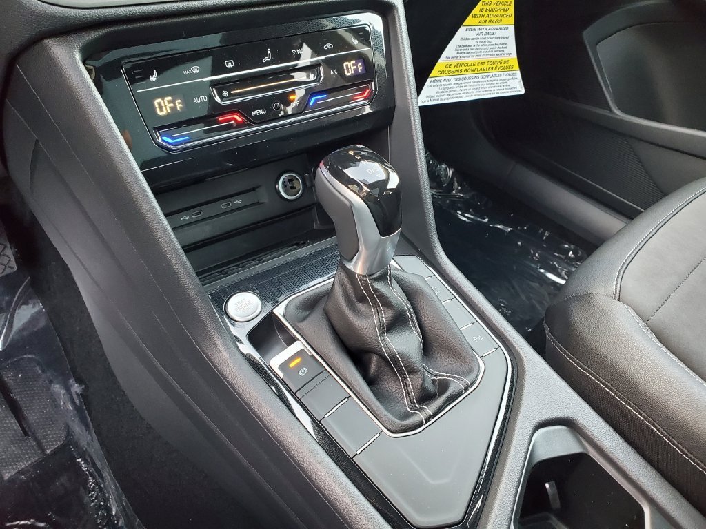 New 2026 Black Volkswagen 1.5T SE Black image 10