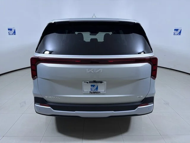 New 2027 IVORY SILVER Kia LXS image 17