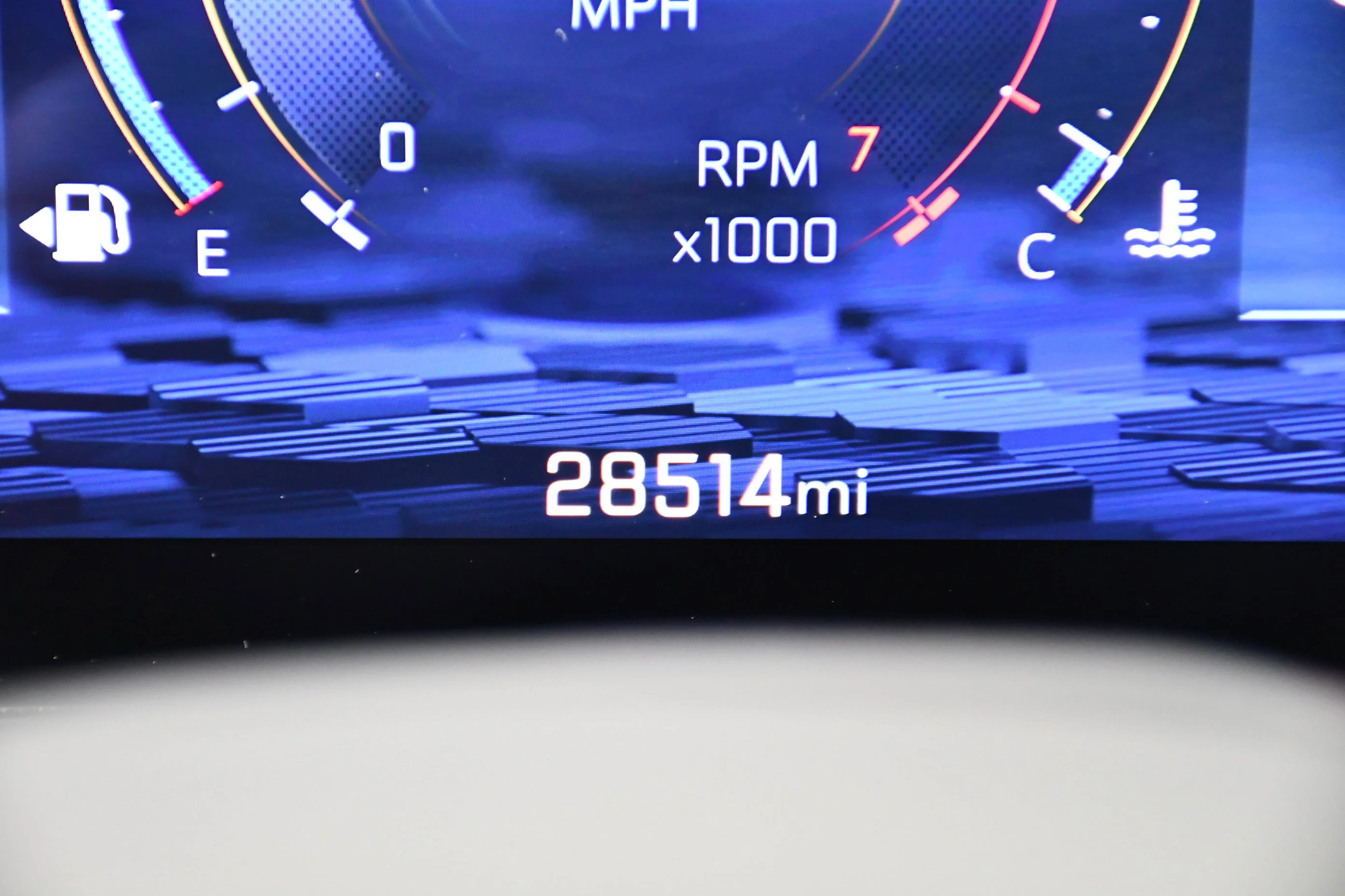 Used 2025 Sterling Gray Metallic Chevrolet Z71 image 18