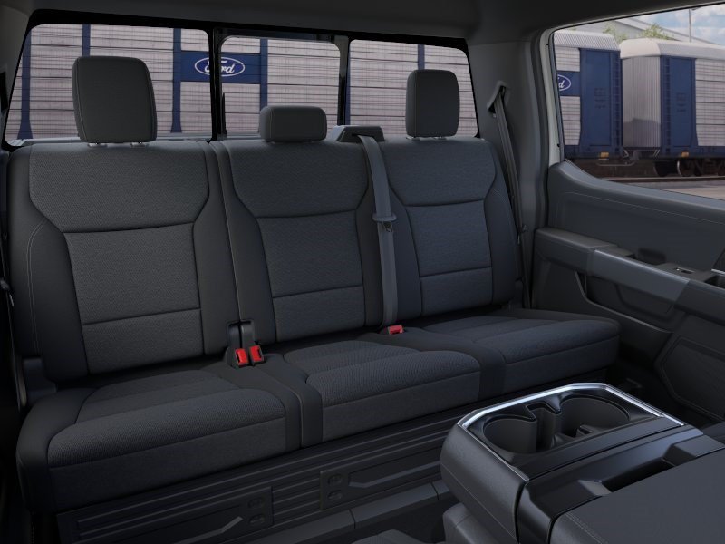 New 2026 Oxford White Ford XLT image 11