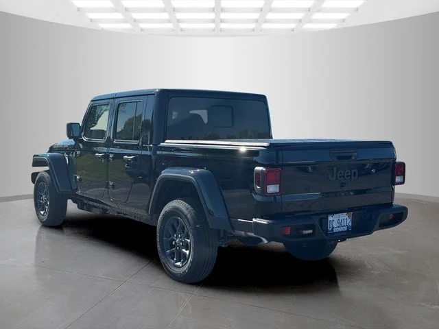 New 2026 Black Clear-Coat Exterior Paint Jeep 85th Anniversary Edition image 5