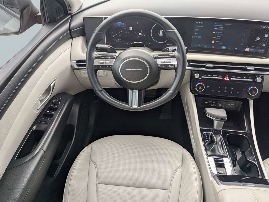 Used 2025 Gray Hyundai SEL Convenience image 16